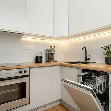 アパート Jednosci Narodowej By Renters ヴロツワフ